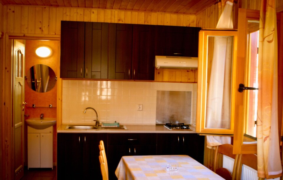 Bungalow en España con terraza y vistas, Isábena