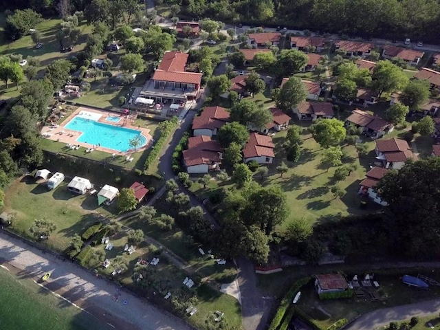 Nette bungalow met overdekt terras, Isábena