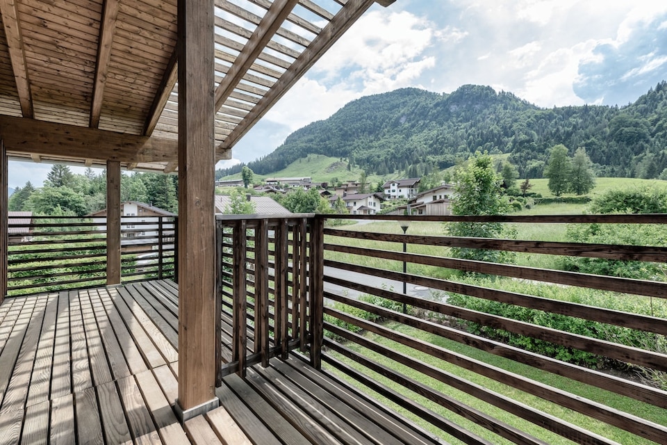 Chalet with 2 apartments in Gasteig in Tyrol, Kirchdorf in Tirol