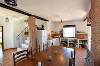 Ferienhaus in Almogía mit Bergblick