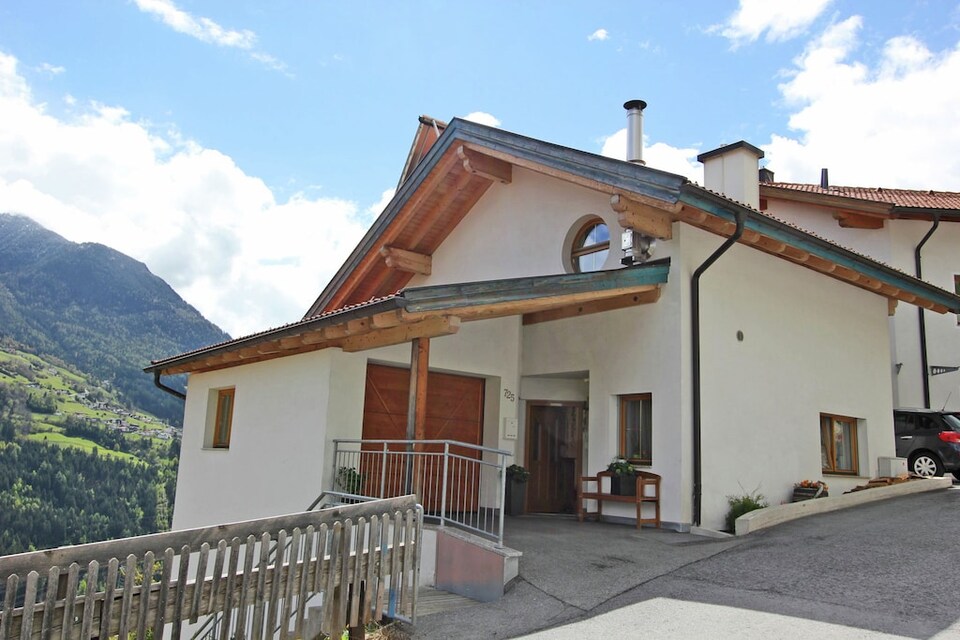 Gemütliche Ferienwohnung mit Garten in Wenns, Wenns