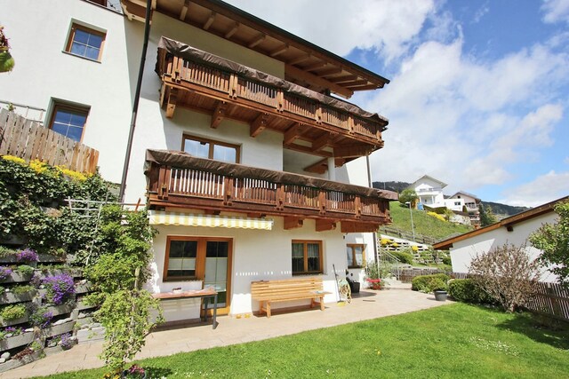 Gemütliche Ferienwohnung mit Garten in Wenns, Wenns