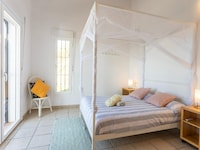 Villa in Arenas mit Meerblick und Pool