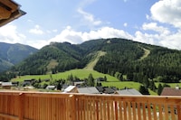 Chalet in Hohentauern near Ski Lift