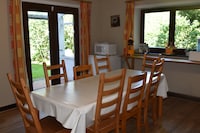 Ruhiges Cottage am Waldrand
