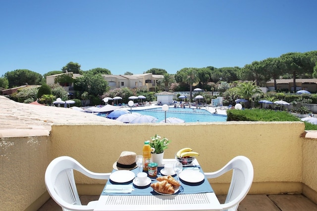 Wohnung in Frankreich mit Kiefern