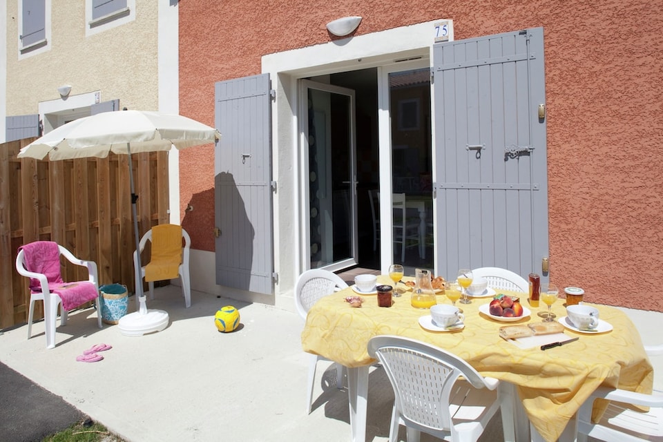Casa Vacacional en Francia con Terraza, Colombiers