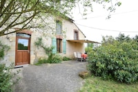 Gîte dans une ancienne ferme isolée