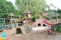 Vakantiehuis in Vielsalm met Uitzicht op Meer