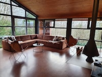 Chalet in Odeigne met privézwembad en sauna