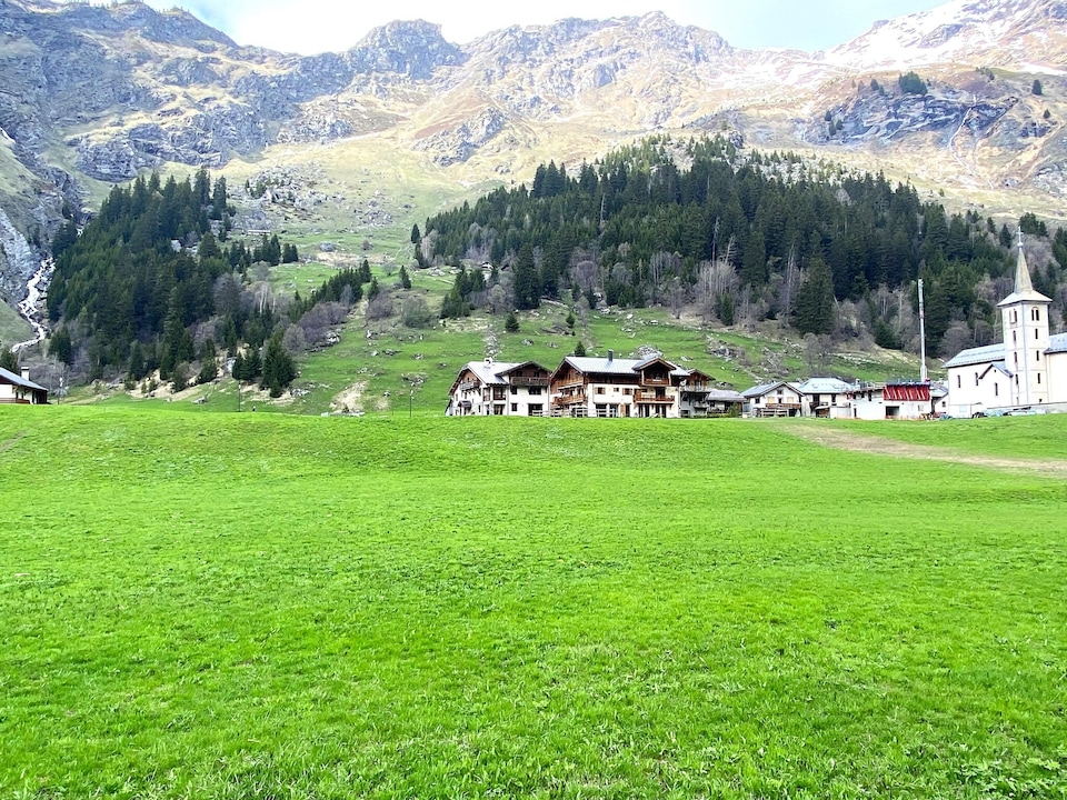 Chalet alpin avec spa et animaux, Champagny-en-Vanoise