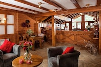 Chalet-style apartment