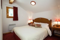 Chalet-style apartment