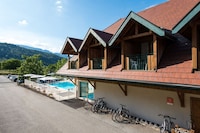 Apartment in Giez with Stunning Mountain Views