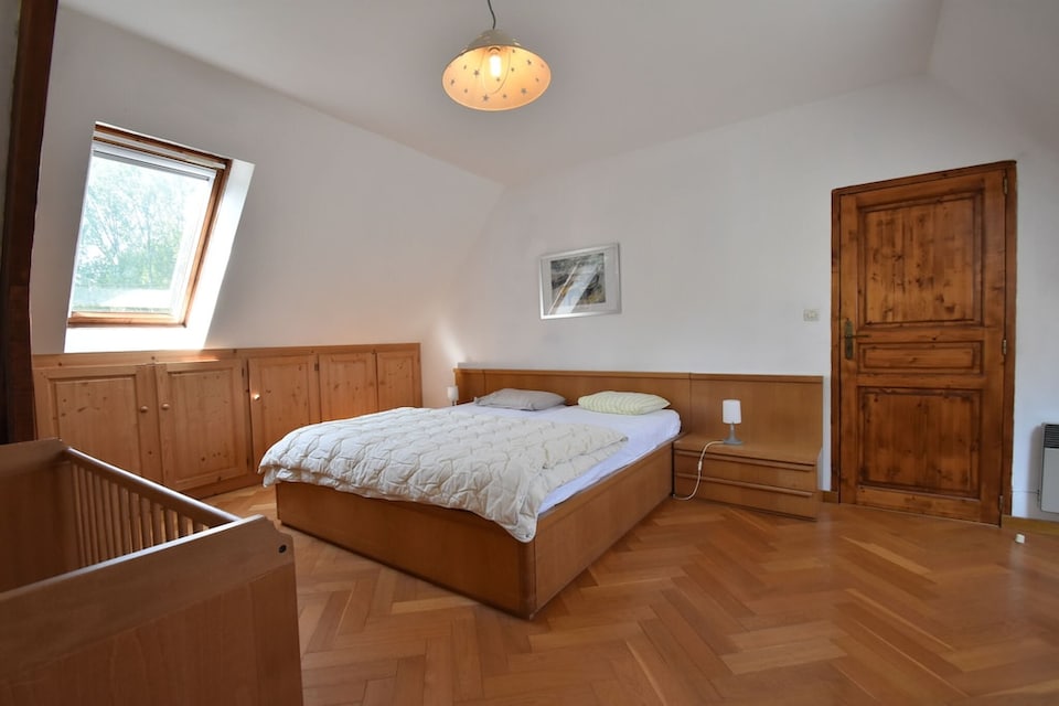 Bungalow in France near Castle & Hiking Trails, Saint-Pierre-le-Vieux