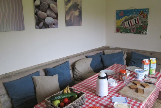 Bungalow in France near Castle & Hiking Trails, Saint-Pierre-le-Vieux