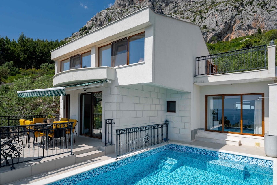 Villa en Makarska con Piscina y Vistas, Makarska