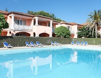 Wohnung in Grimaud mit Pools