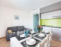Wohnung in Frankreich mit Pool & Ruhe