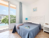 Wohnung in Frankreich mit Pool & Ruhe