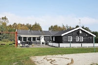 15 Personen Ferienhaus in Hals-By Traum