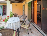 Acharavi Holiday Retreat Near the Bay