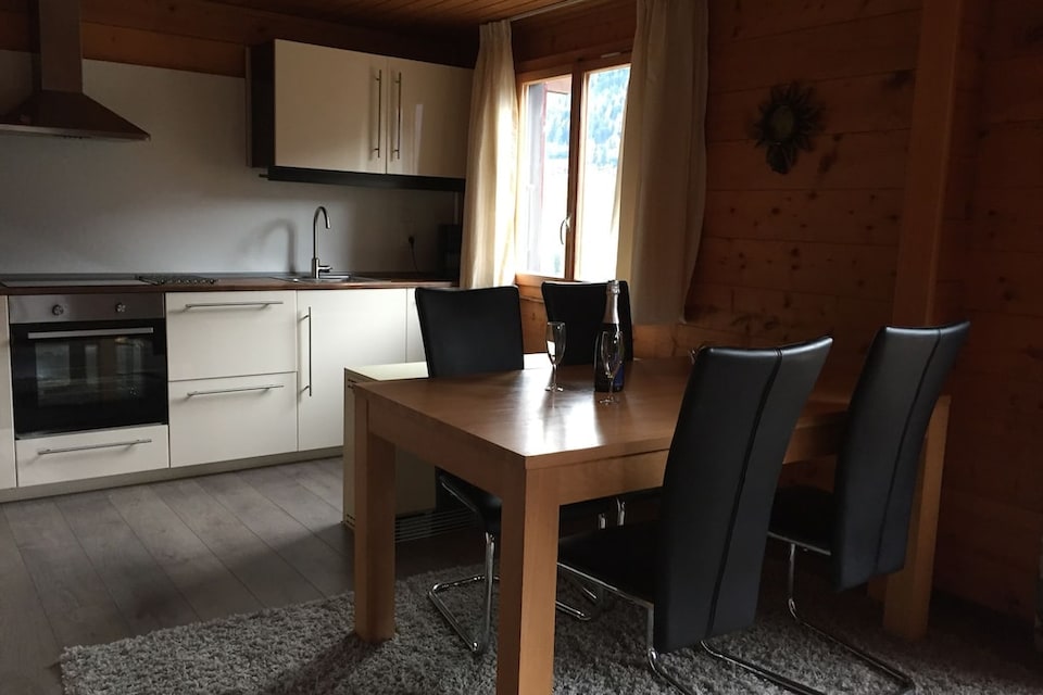 Chalet in Wiler near Ski Lift & Views, Fiesch