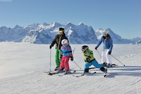 Chalet in Wiler bij Skilift & Uitzicht
