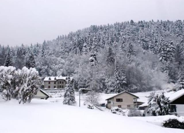 Chalet en France avec piscine et jacuzzi, Le Thillot