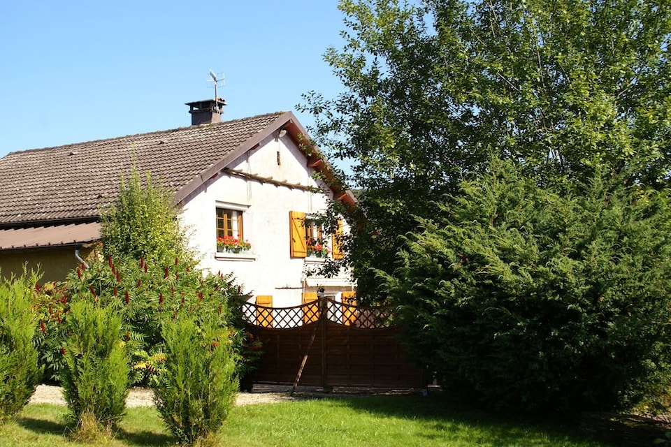 Ferienhaus in La Chapelle mit Garten, La Chapelle-aux-Bois