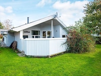 8 person holiday home in Juelsminde-By Traum