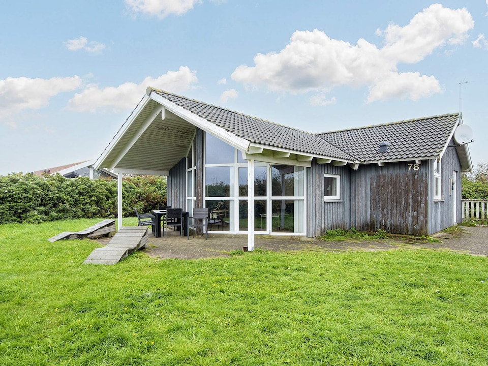 6 person holiday home in Harboøre, North Sea