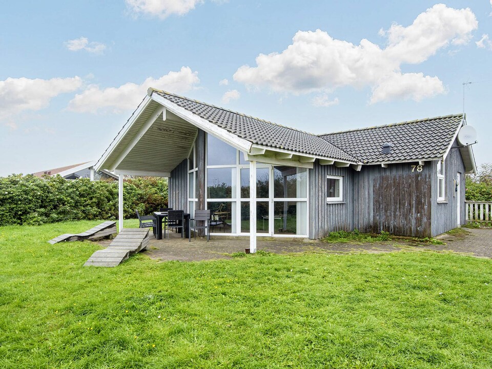 6 person holiday home in Harboøre, North Sea