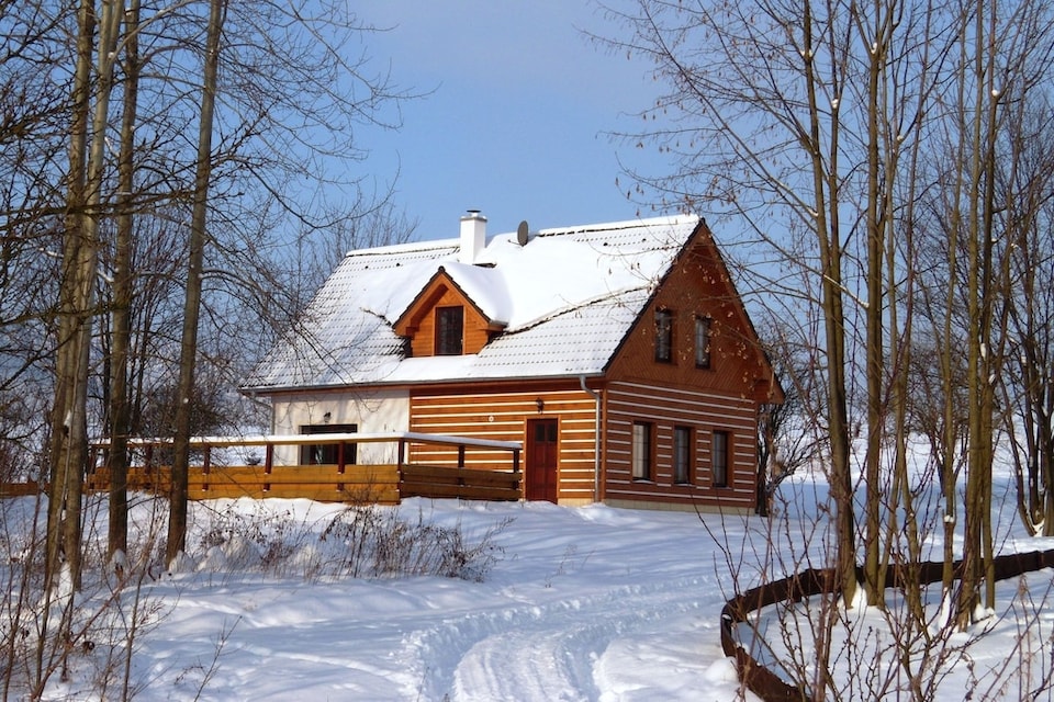 Vakantiehuis in Božanov met zwembad en sauna, Božanov