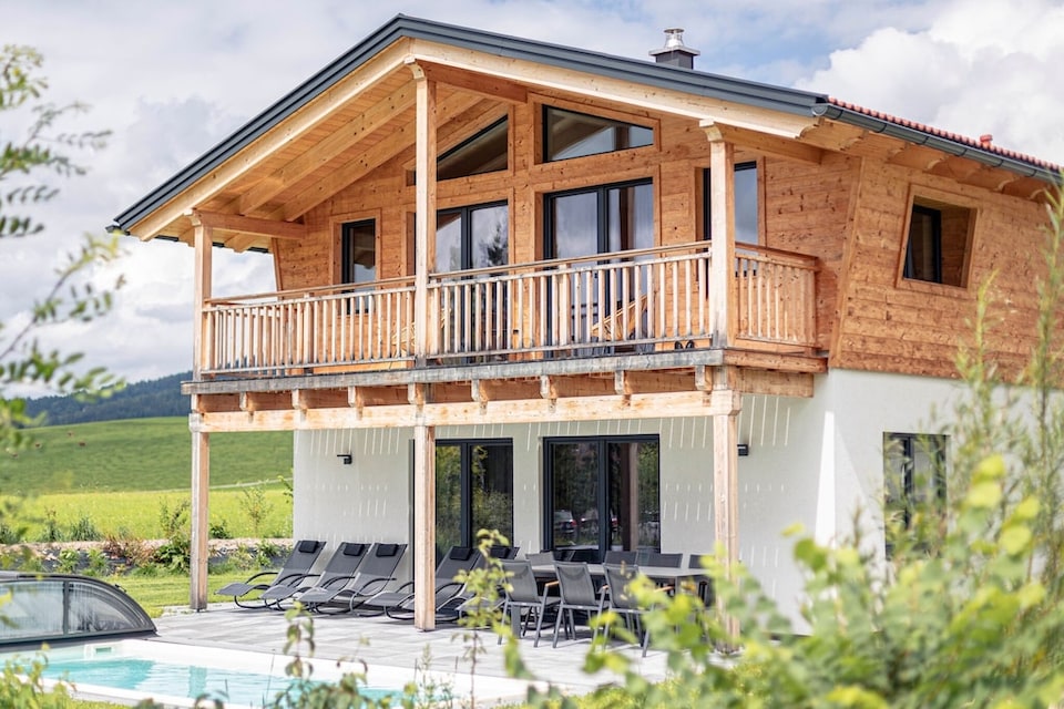 Chalet in Inzell mit Pool & Alpenblick, Inzell