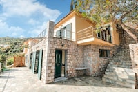 Villa am Kissakas Strand mit Meerblick