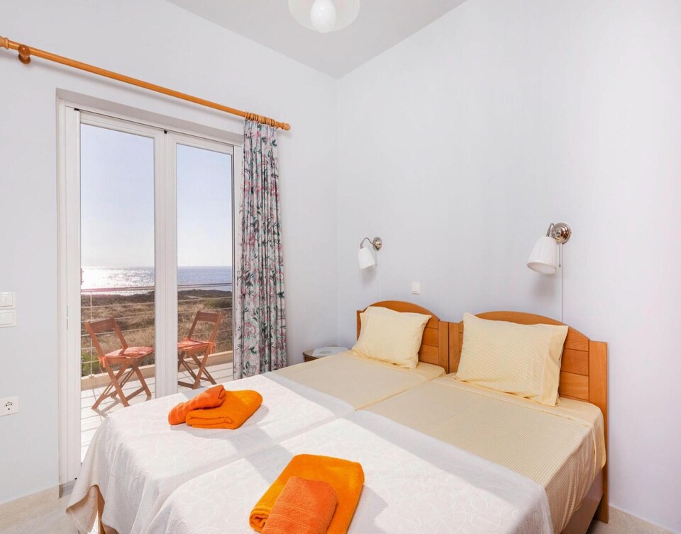 Apartamento con piscina de agua salada en Chania, Chania