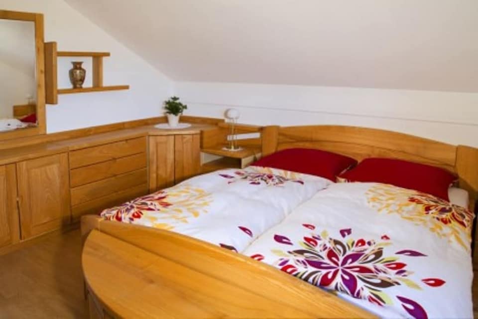 Casa Kozji Vrh con Sauna y Vistas, Kozji Vrh