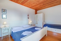 Ferienhaus in Osor nahe Sandstrand