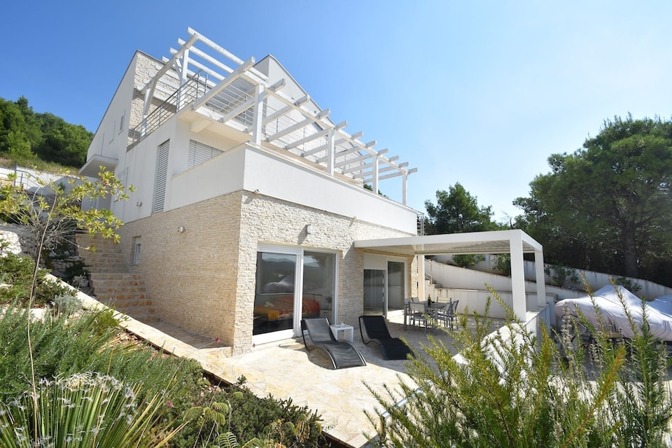 Apartment by the Beach in Dalmatia, Šibenik