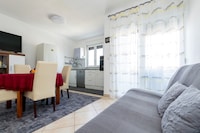 Acogedor Apartamento en Malinska cerca del Mar