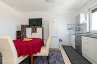 Acogedor Apartamento en Malinska cerca del Mar