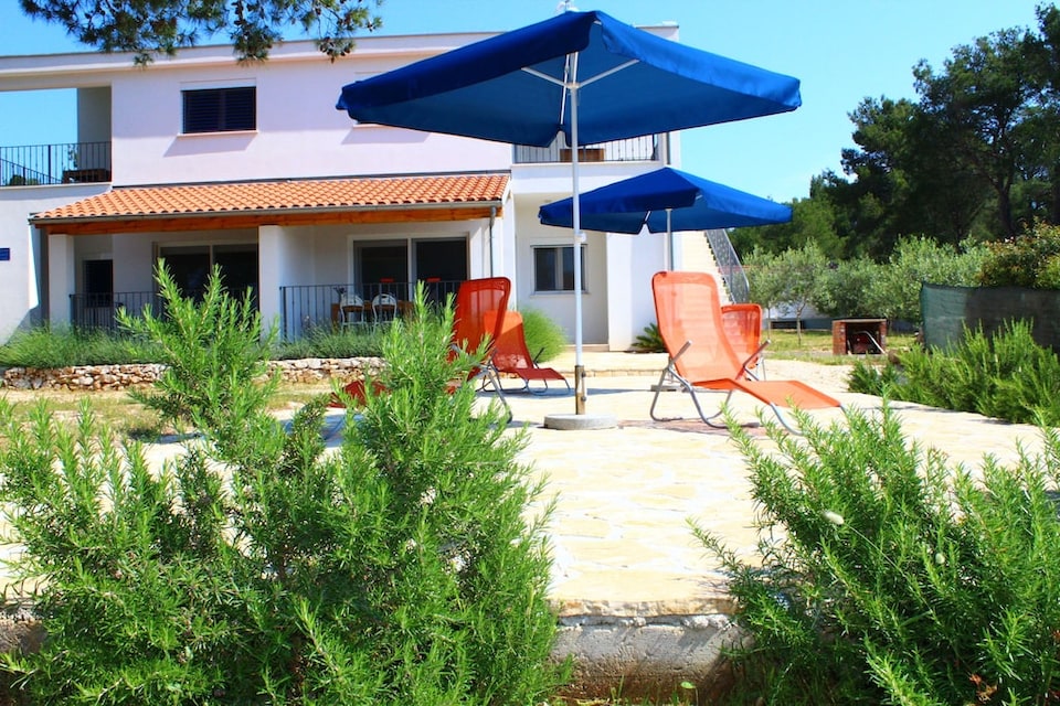 Apartment on Dugi Otok near Sakarun Beach, Veli Rat