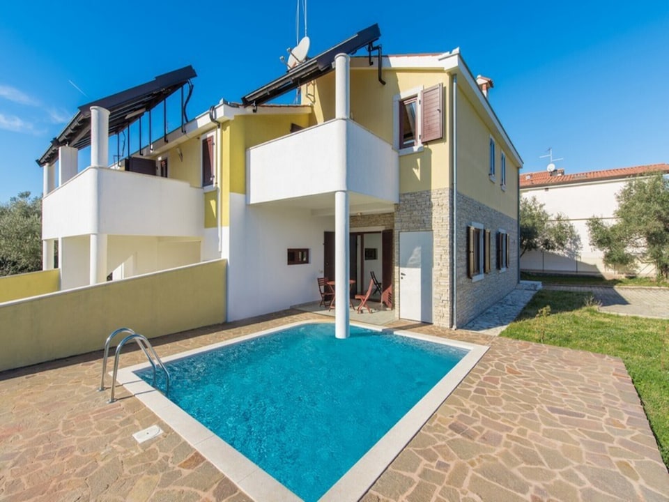 Vakantiehuis in Novigrad met Privézwembad, Novigrad