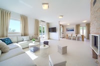 Villa in Cres mit Meerblick und Pool