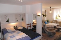 Vakantiehuis bij meer en bos in Sommerfeld