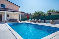 Villa a Brtonigla con Piscina Privata