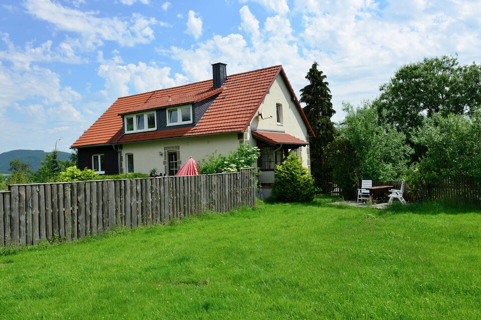 Große Ferienwohnung in Stormbruch mit Terrasse, Diemelsee