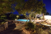Insel-Retreat mit Pool