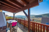 Single-Level Bungalow by Reservoir